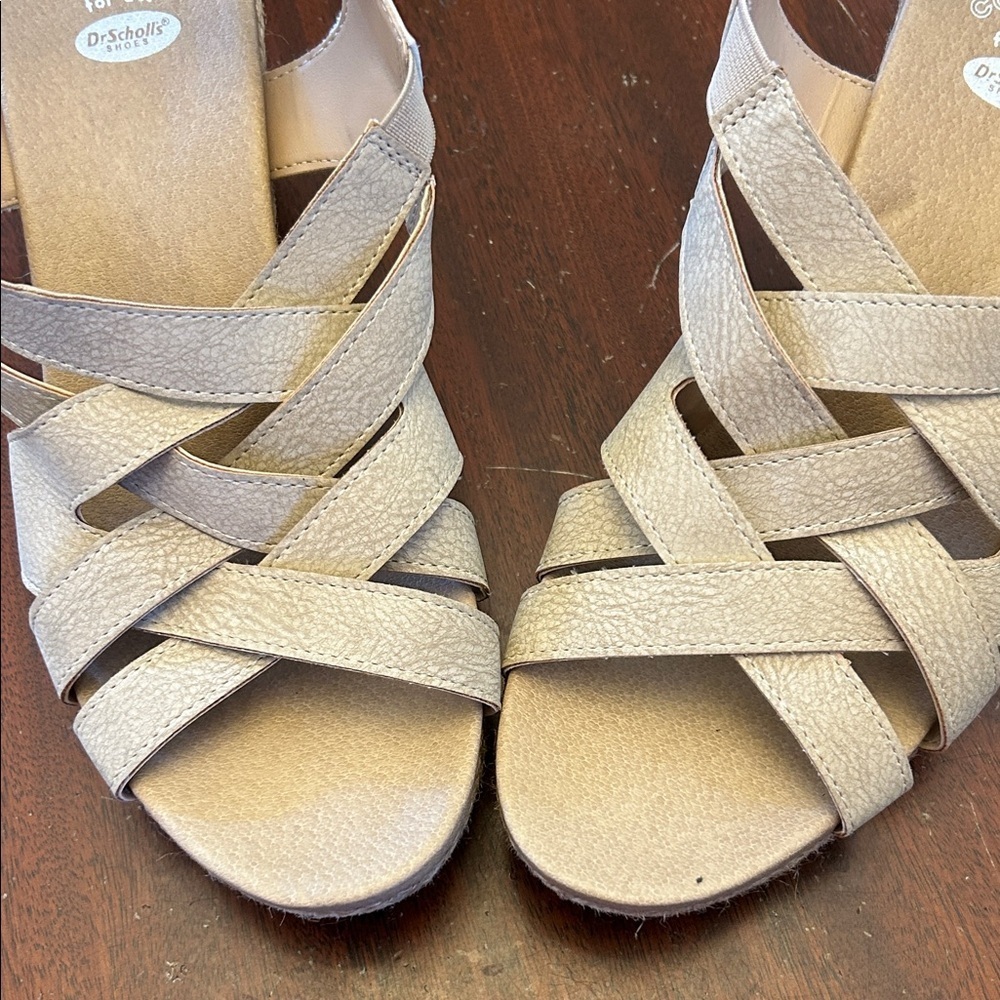 Dr. Scholl’s Women's Tan slip on wedge Sandals Size 7.5 NWOT - Picture 4 of 7